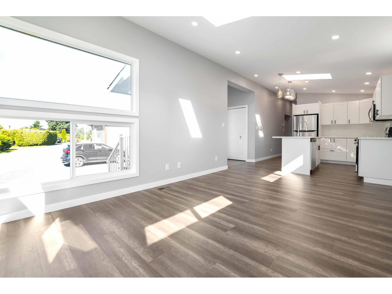 Photo 19 of 102 45640 Watson Road Garrison Crossing, Chilliwack BC