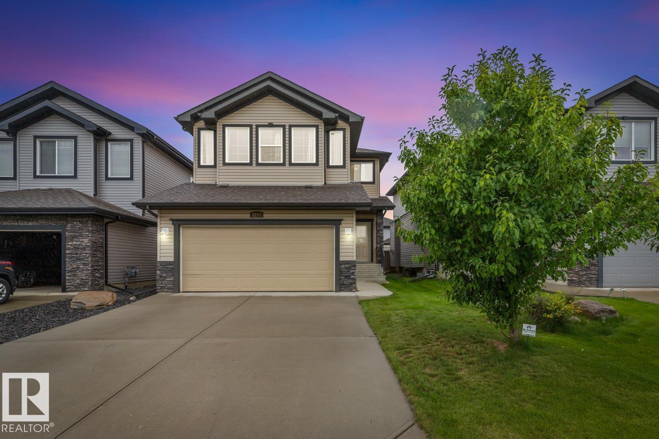 Photo 1 of 1244 Hays Dr Nw, Edmonton AB