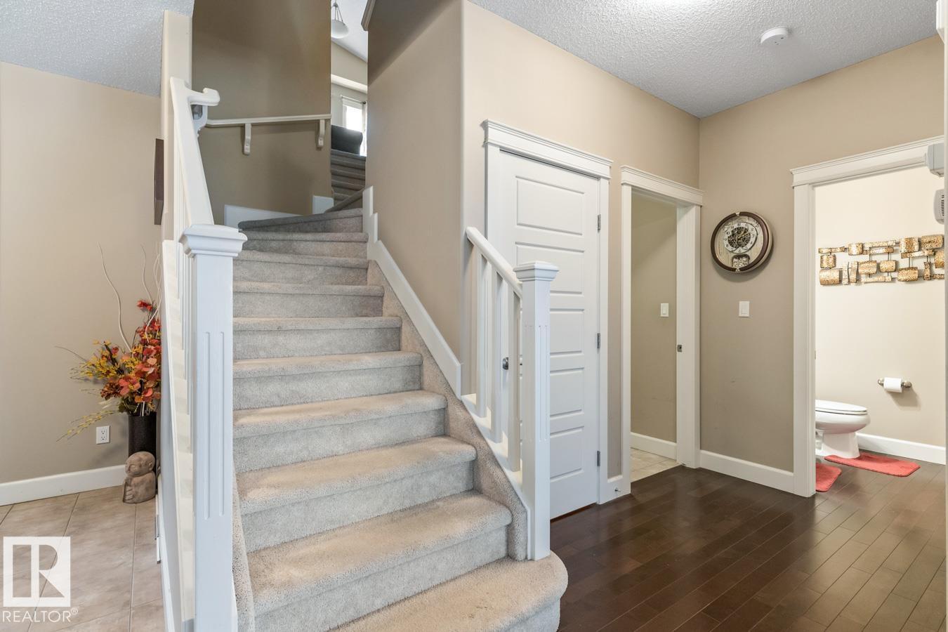 Photo 16 of 1244 Hays Dr Nw, Edmonton AB