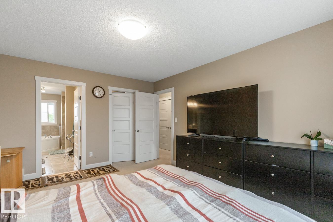 Photo 24 of 1244 Hays Dr Nw, Edmonton AB