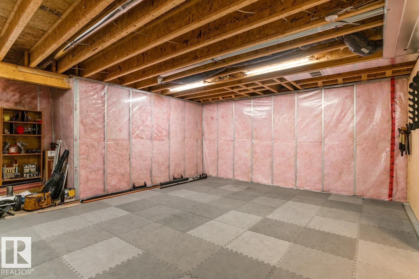 Photo 33 of 1244 Hays Dr Nw, Edmonton AB