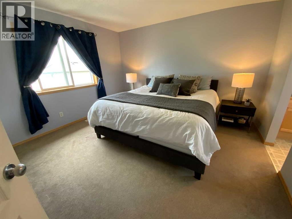 Photo 18 of 172 Tuscany Meadows Heath Nw, Calgary AB