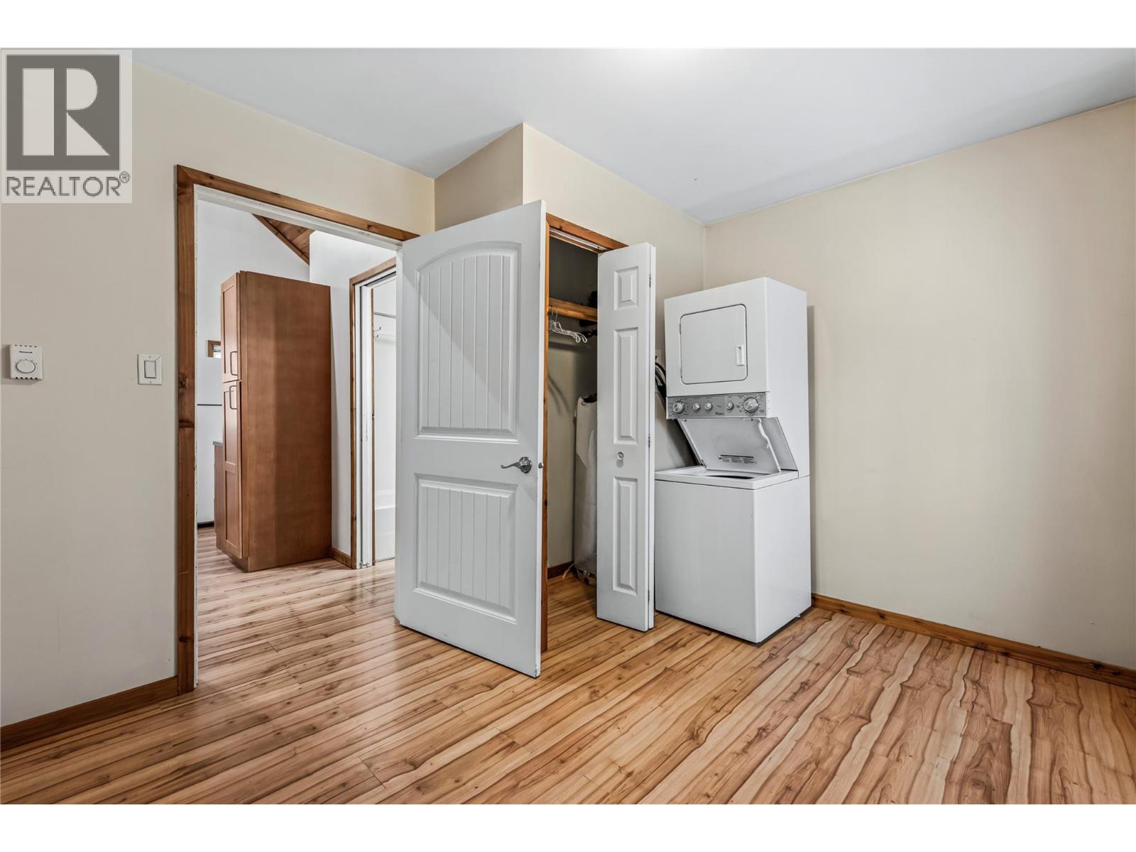 Photo 6 of 3447 Roberge Road, Tappen BC