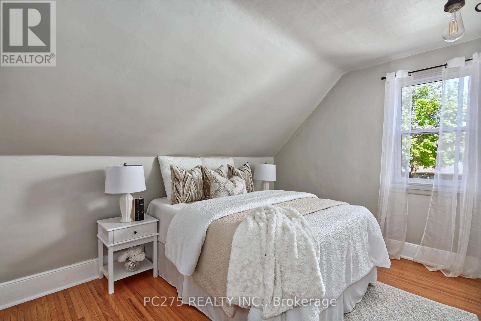 Photo 18 of 627 St James Street, London East ON