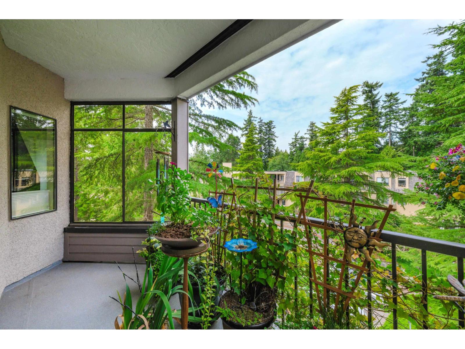 Photo 19 of 307 1740 Southmere Crescent, Surrey BC