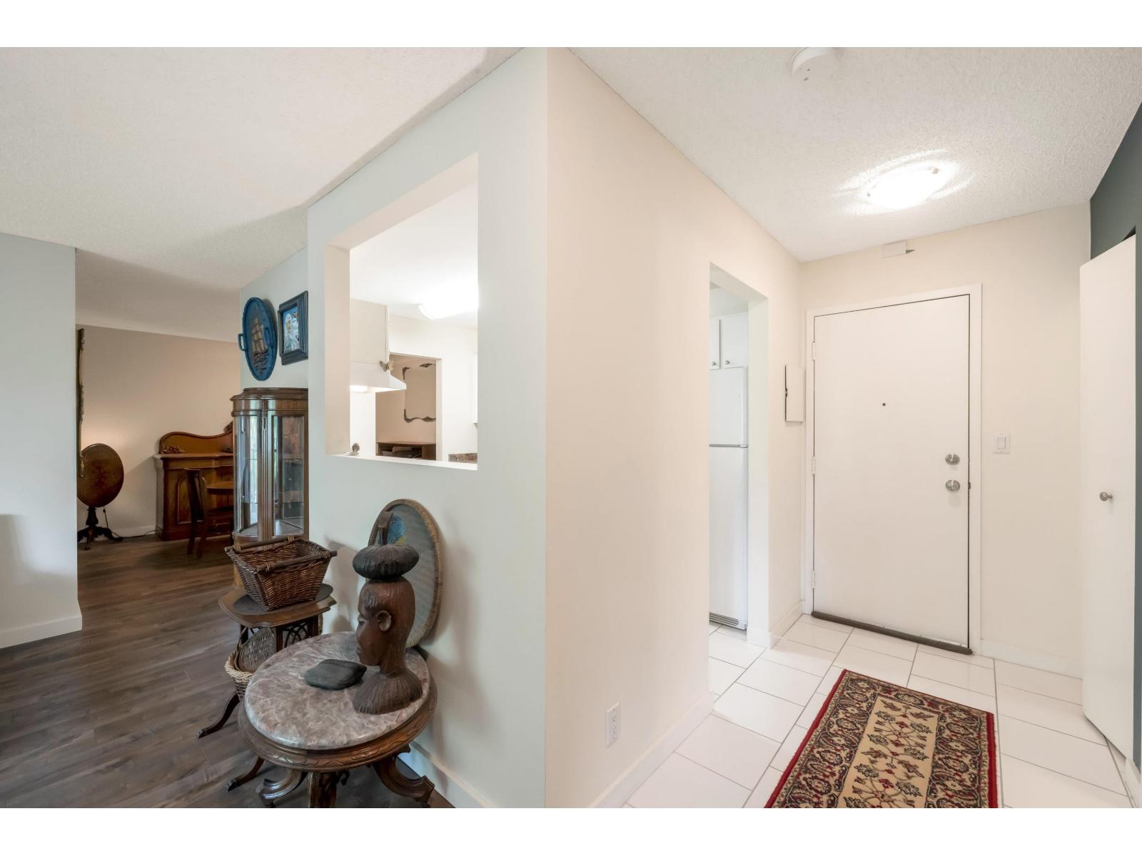 Photo 6 of 307 1740 Southmere Crescent, Surrey BC