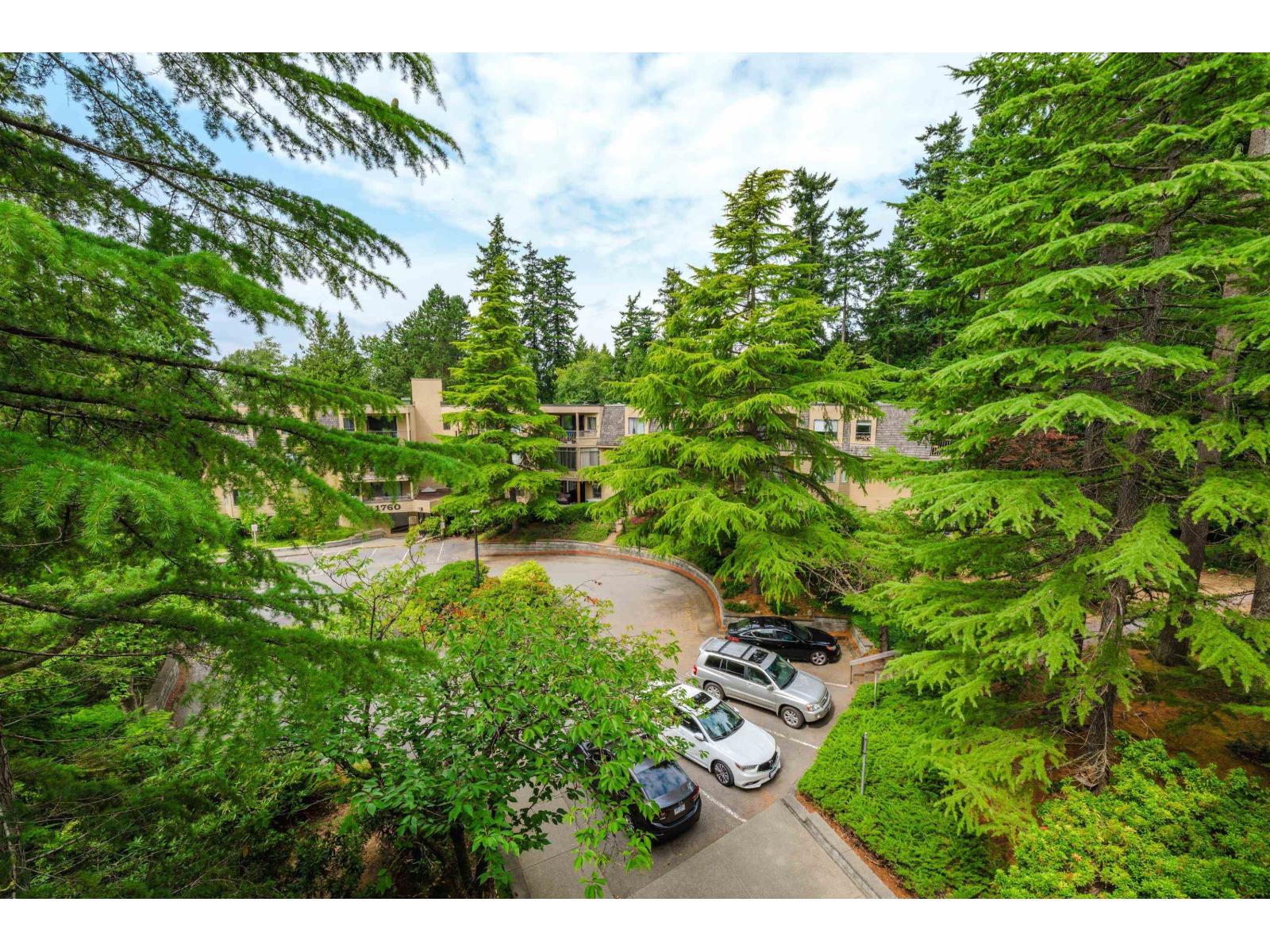 Photo 1 of 307 1740 Southmere Crescent, Surrey BC