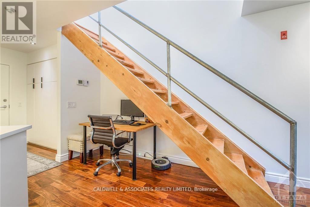 Photo 13 of 20 215 St Patrick Street, Ottawa ON