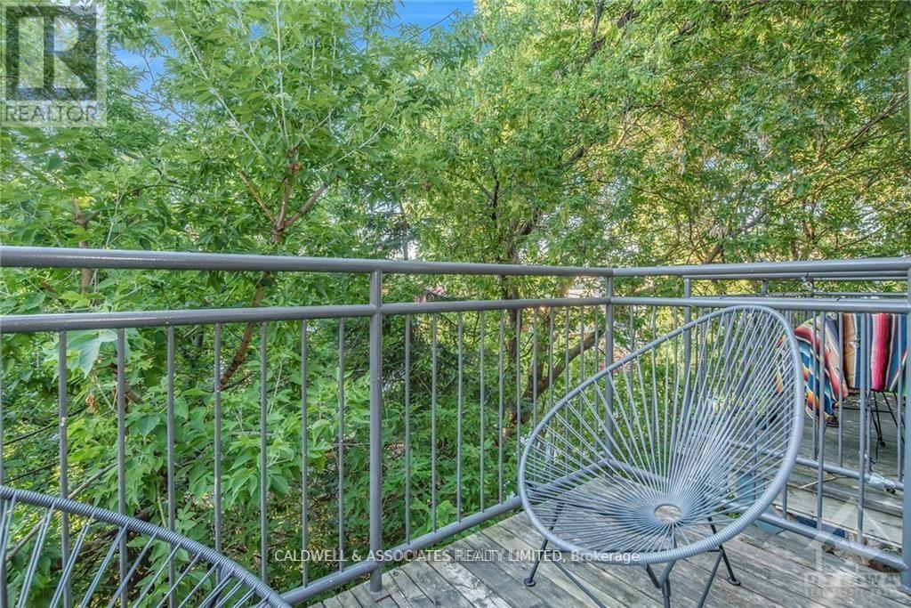 Photo 20 of 20 215 St Patrick Street, Ottawa ON