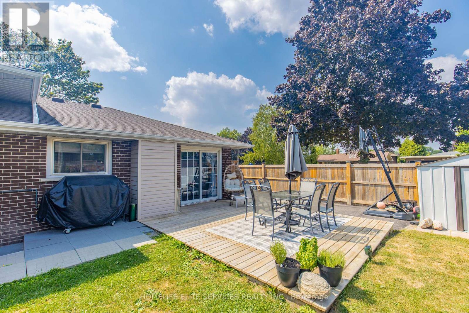 Photo 35 of 323 Central Pk Boulevard N, Oshawa ON
