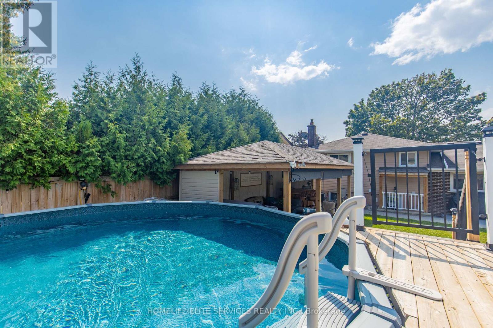 Photo 43 of 323 Central Pk Boulevard N, Oshawa ON