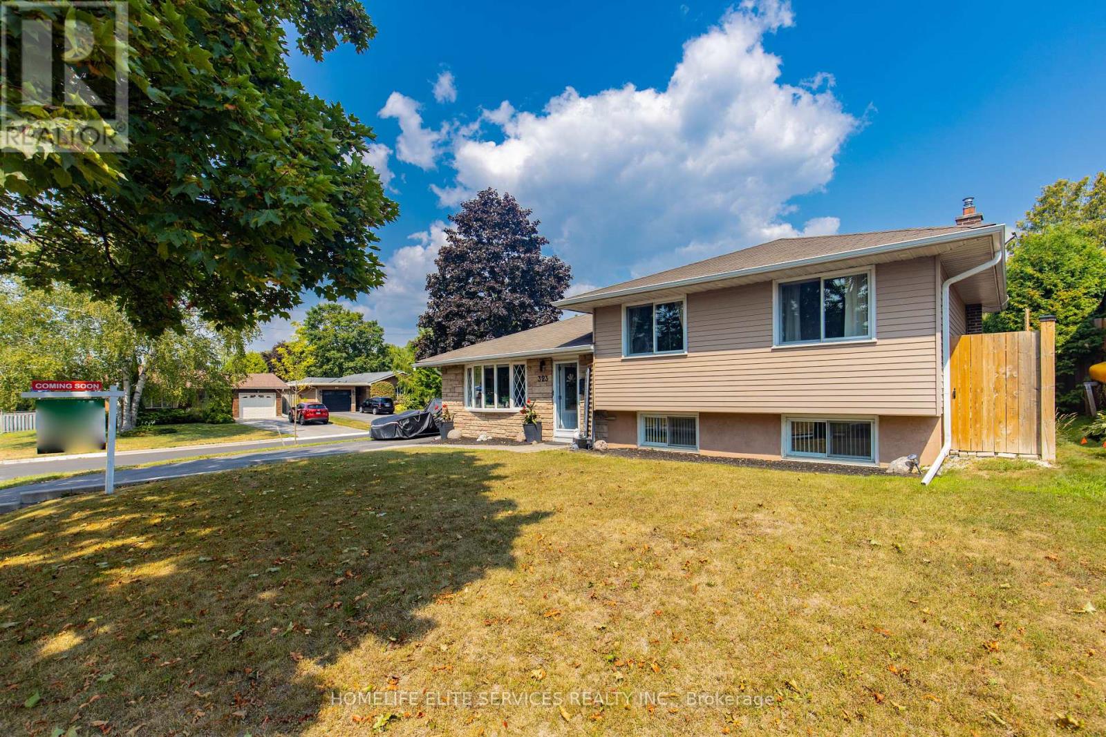 Photo 8 of 323 Central Pk Boulevard N, Oshawa ON