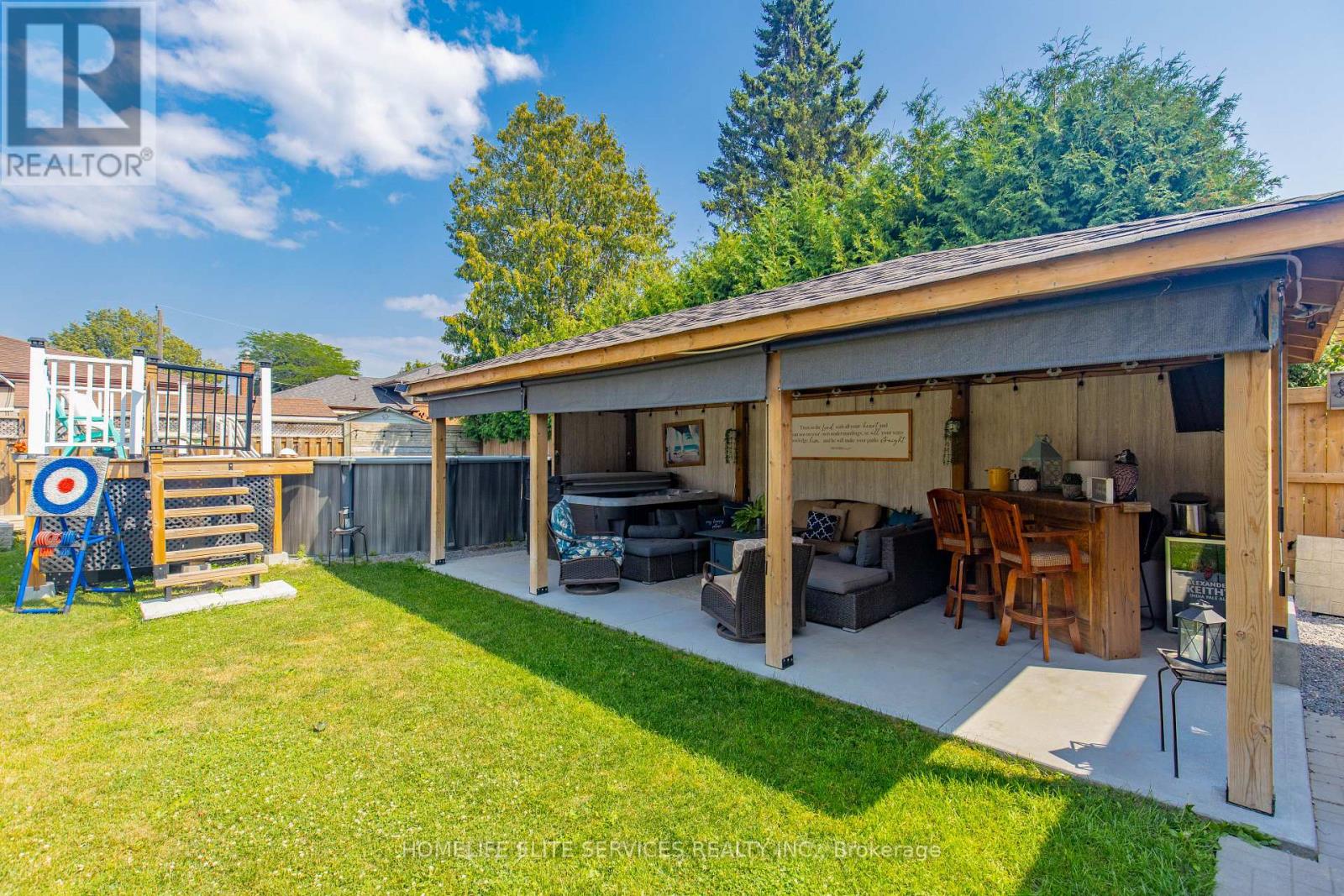 Photo 10 of 323 Central Pk Boulevard N, Oshawa ON