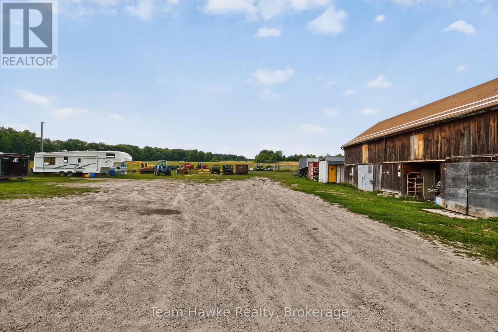 Photo 12 of 8870 County 93 Road, Midland ON