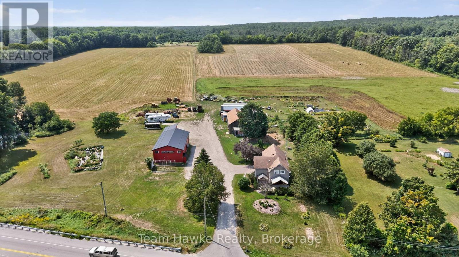 Photo 4 of 8870 County 93 Road, Midland ON