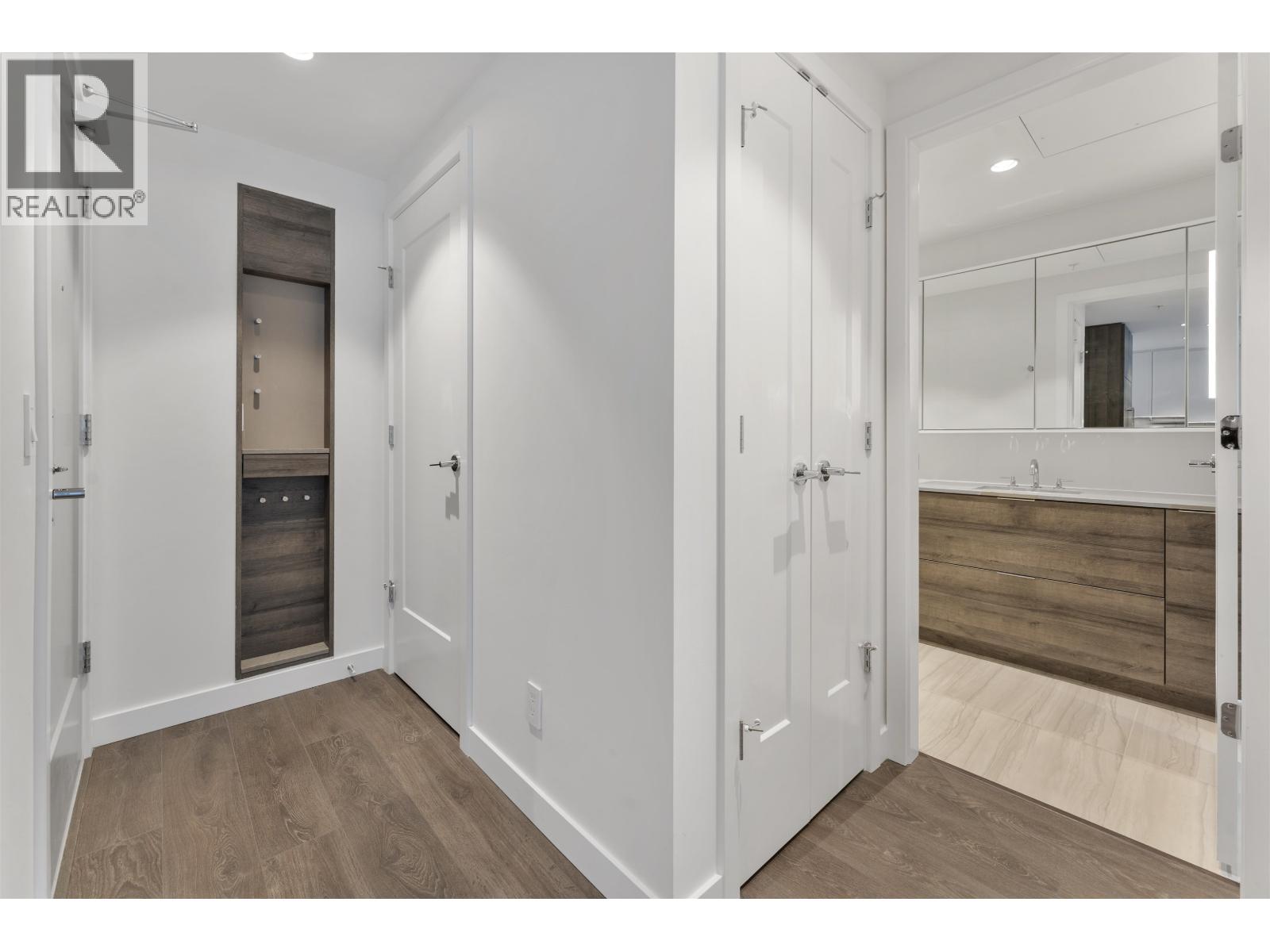Photo 3 of 501 1045 Austin Avenue, Coquitlam BC