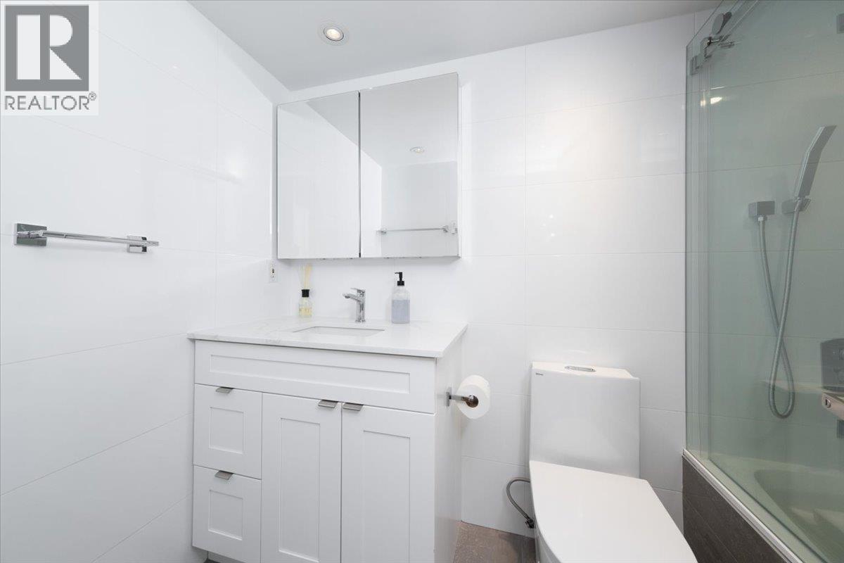 Photo 9 of 903 1555 Eastern Avenue, North Vancouver BC