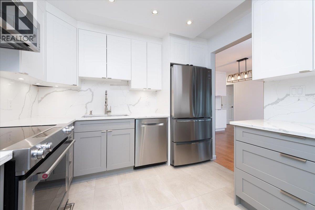 Photo 15 of 903 1555 Eastern Avenue, North Vancouver BC