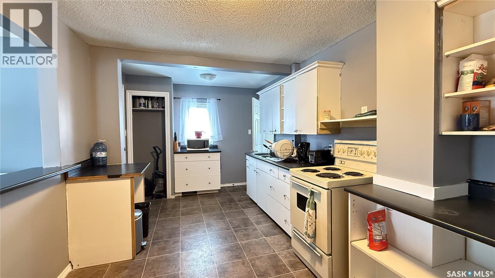 Photo 2 of 1271 107th Street, North Battleford SK