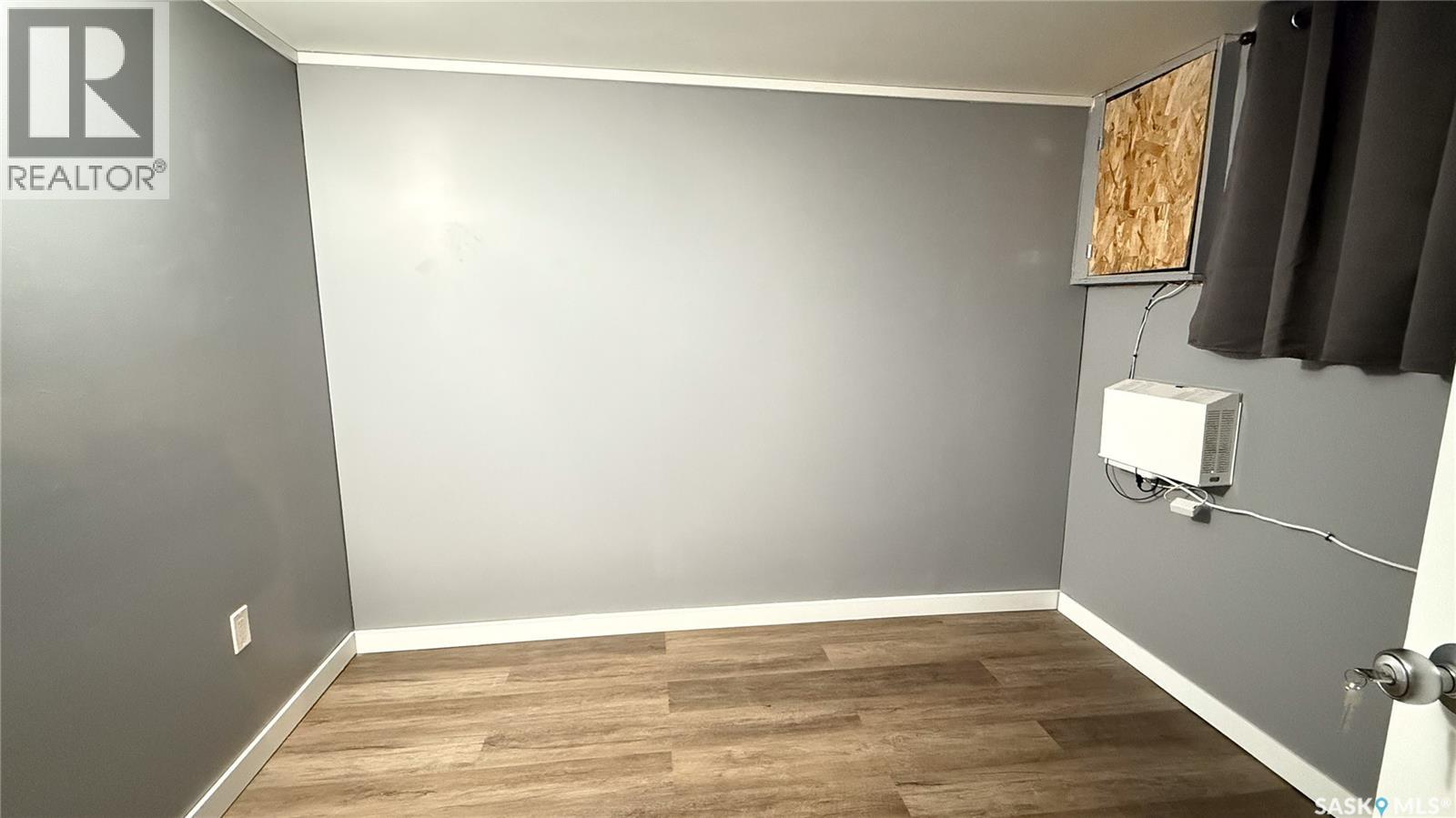 Photo 4 of 1271 107th Street, North Battleford SK