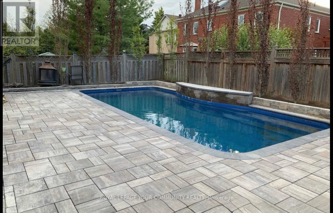 Photo 34 of 20 White Lodge Crescent, Richmond Hill ON