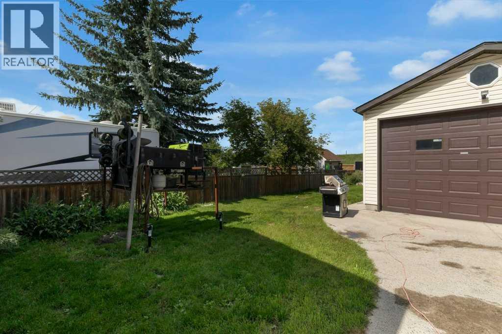 Photo 26 of 124 Abingdon Way Ne, Calgary AB