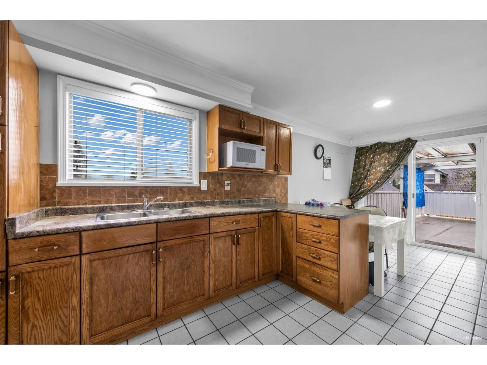 Photo 12 of 13532 64 Avenue, Surrey BC