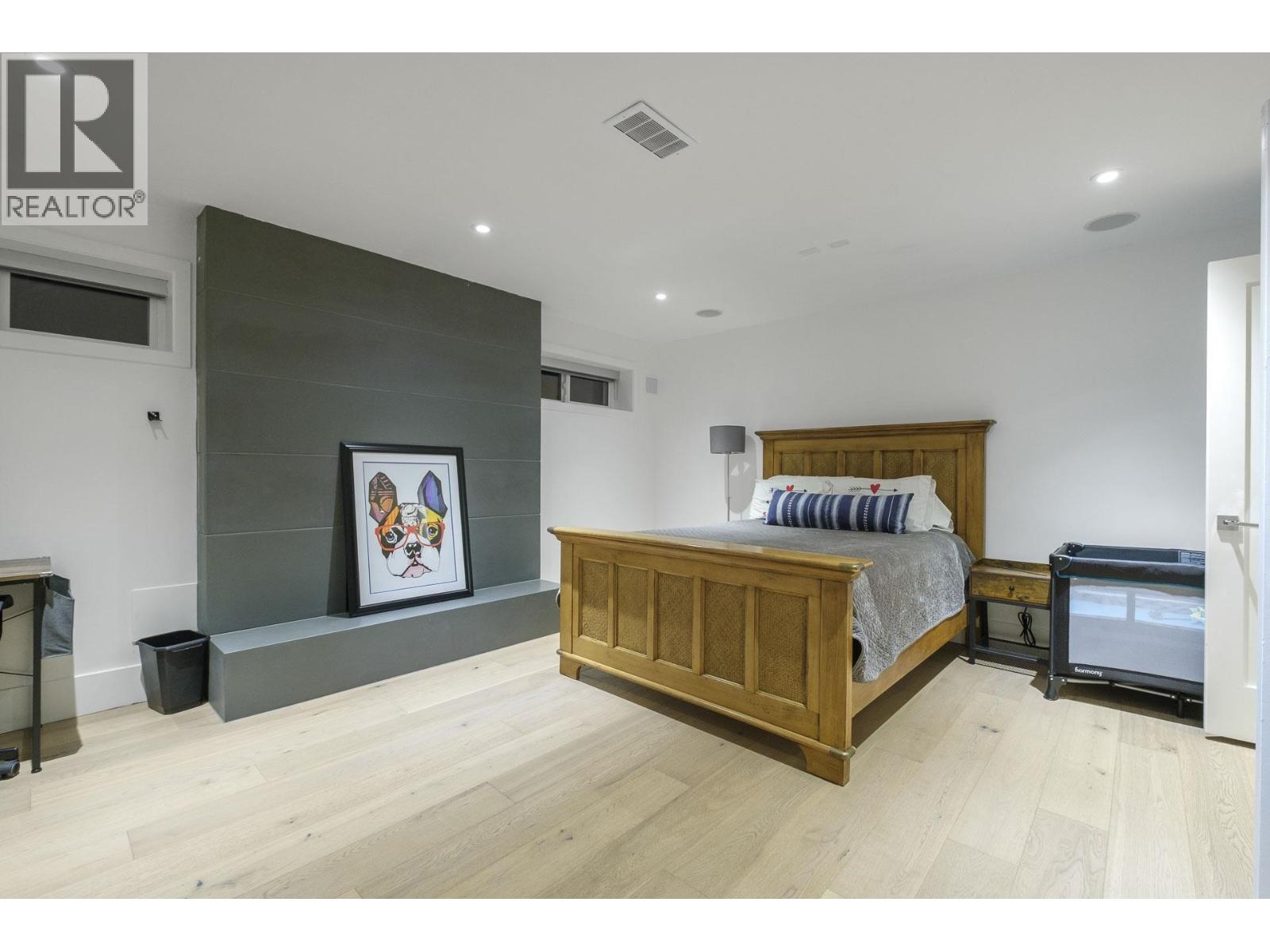 4795 WESTWOOD DRIVE, West Vancouver