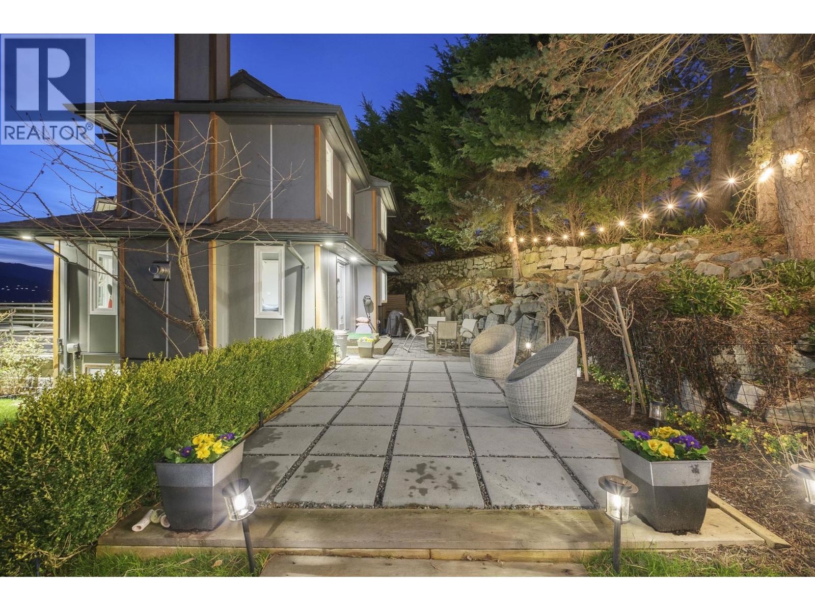4795 WESTWOOD DRIVE, West Vancouver