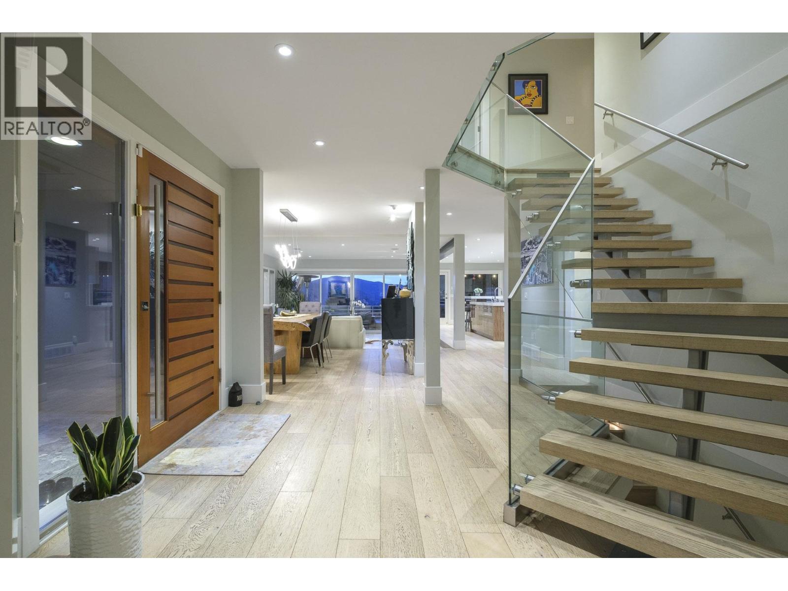 4795 WESTWOOD DRIVE, West Vancouver
