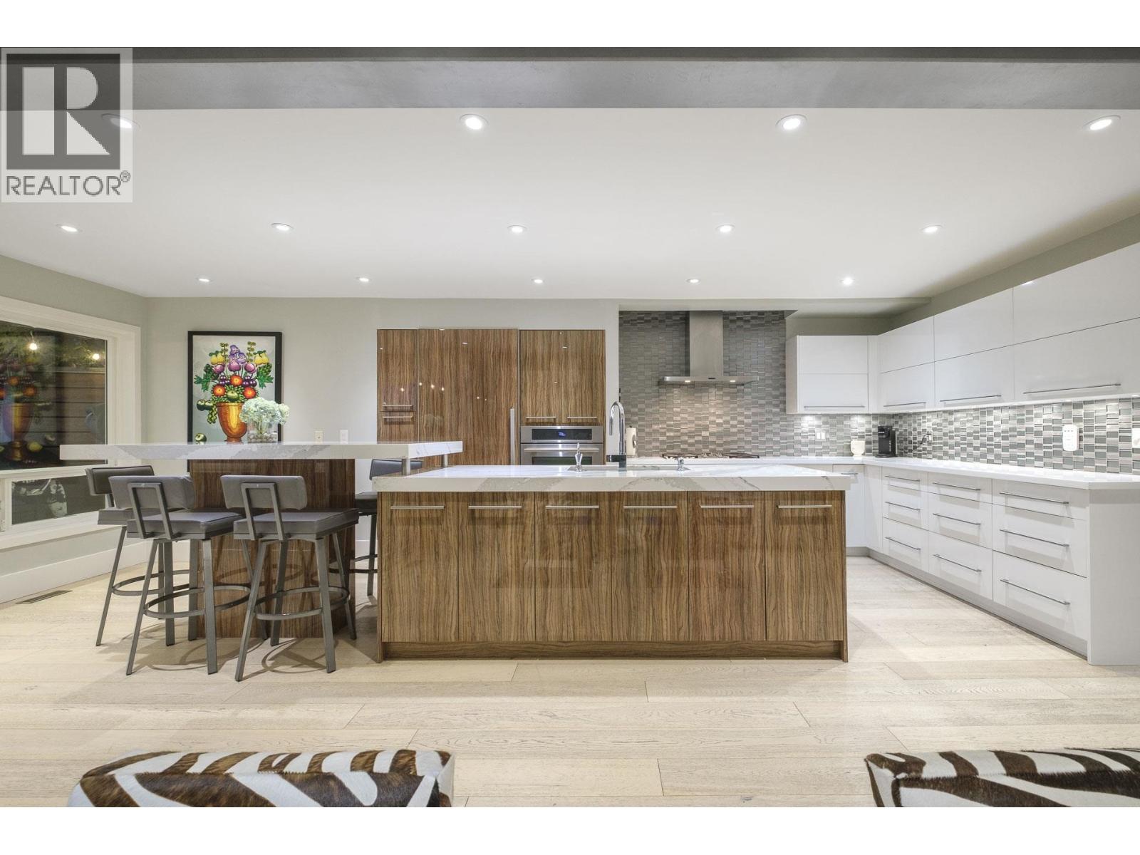 4795 WESTWOOD DRIVE, West Vancouver