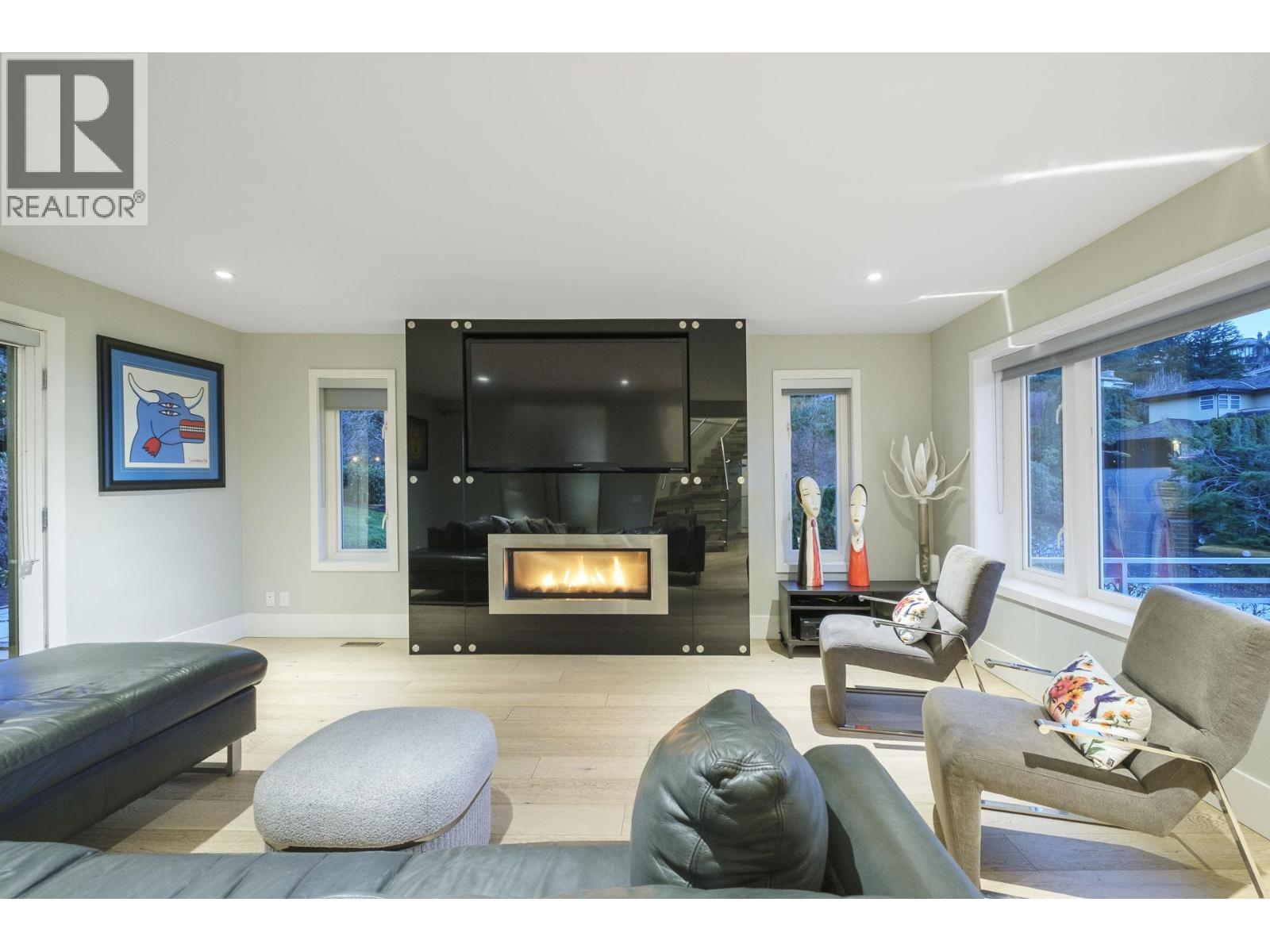 4795 WESTWOOD DRIVE, West Vancouver