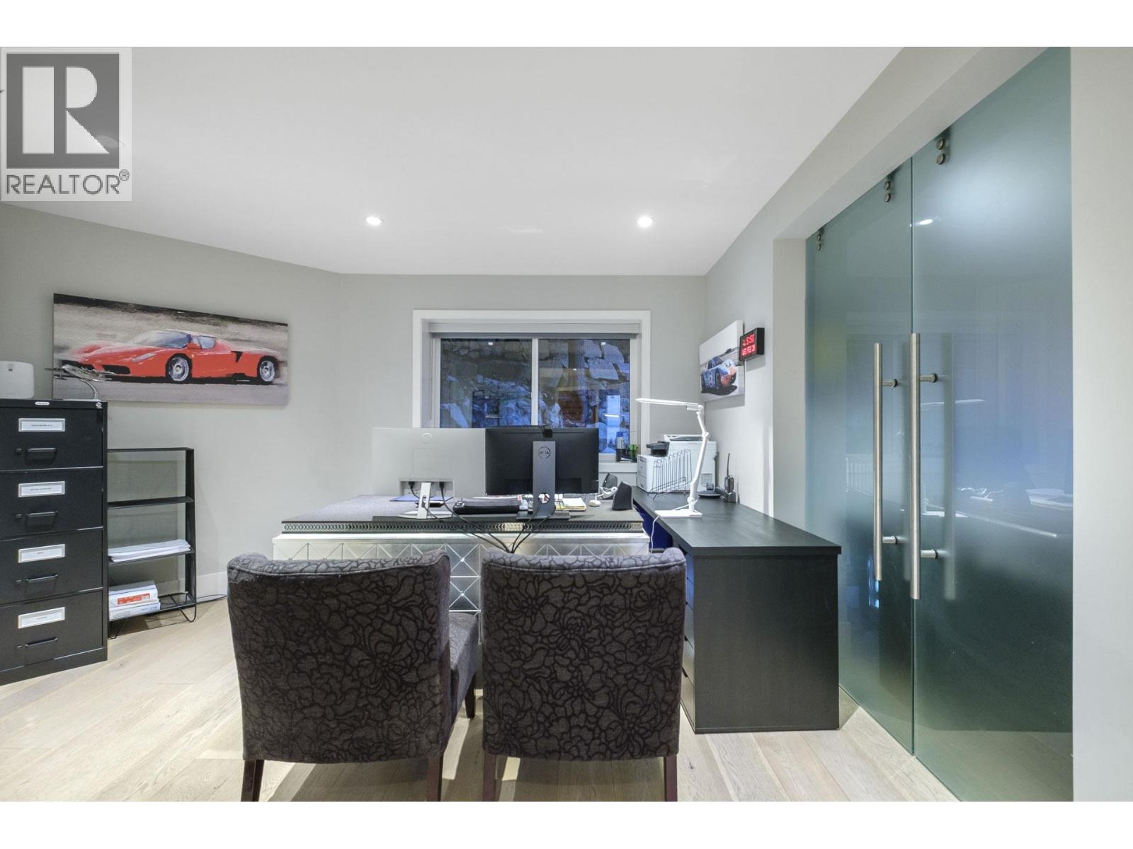 4795 WESTWOOD DRIVE, West Vancouver