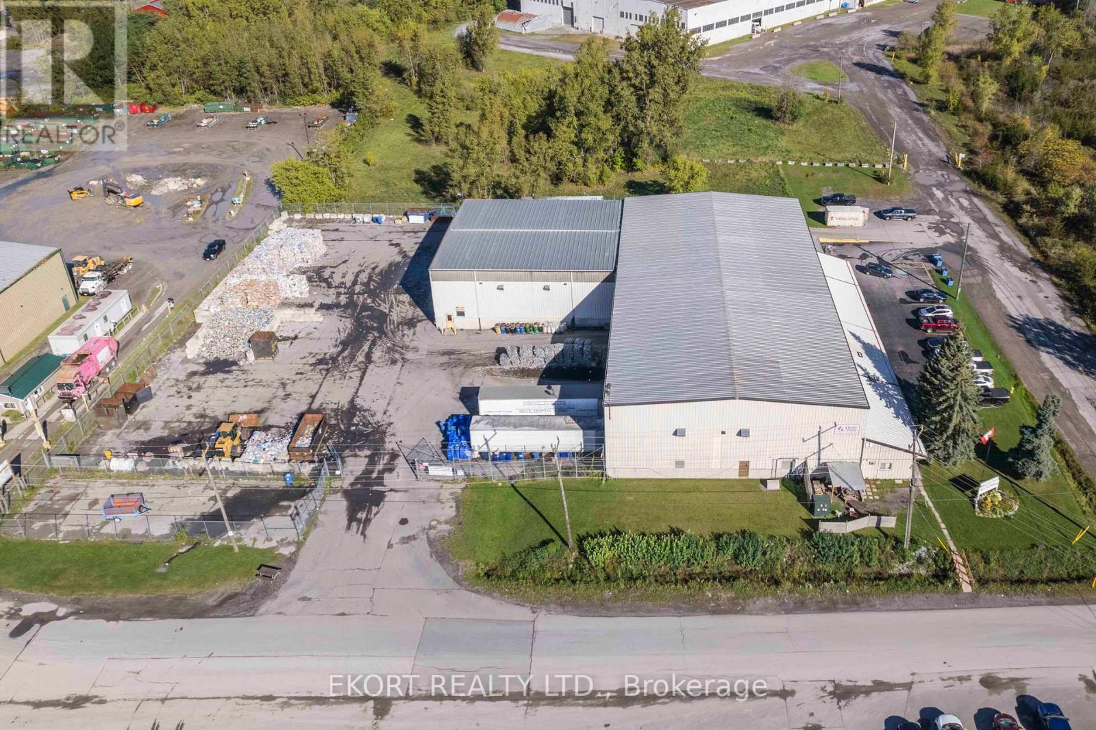 Photo 16 of 270 West Street, Quinte West ON