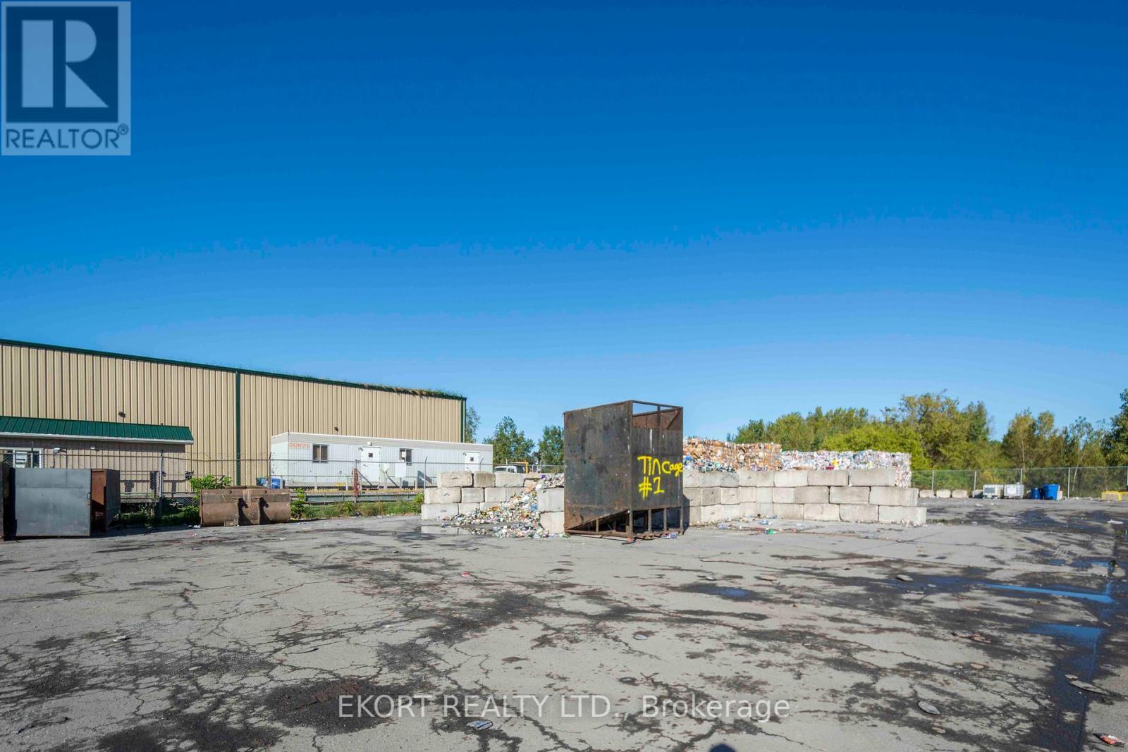 Photo 35 of 270 West Street, Quinte West ON