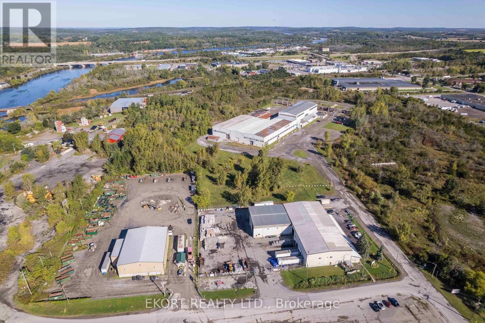 Photo 32 of 270 West Street, Quinte West ON