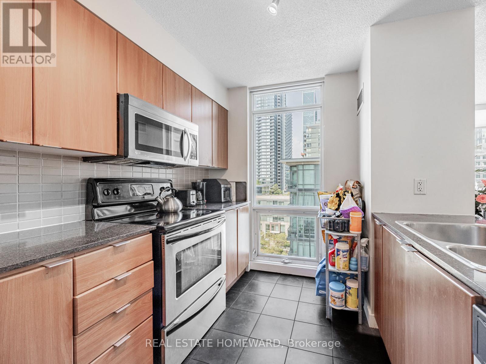 Photo 12 of 906 11 Brunel Court, Toronto ON