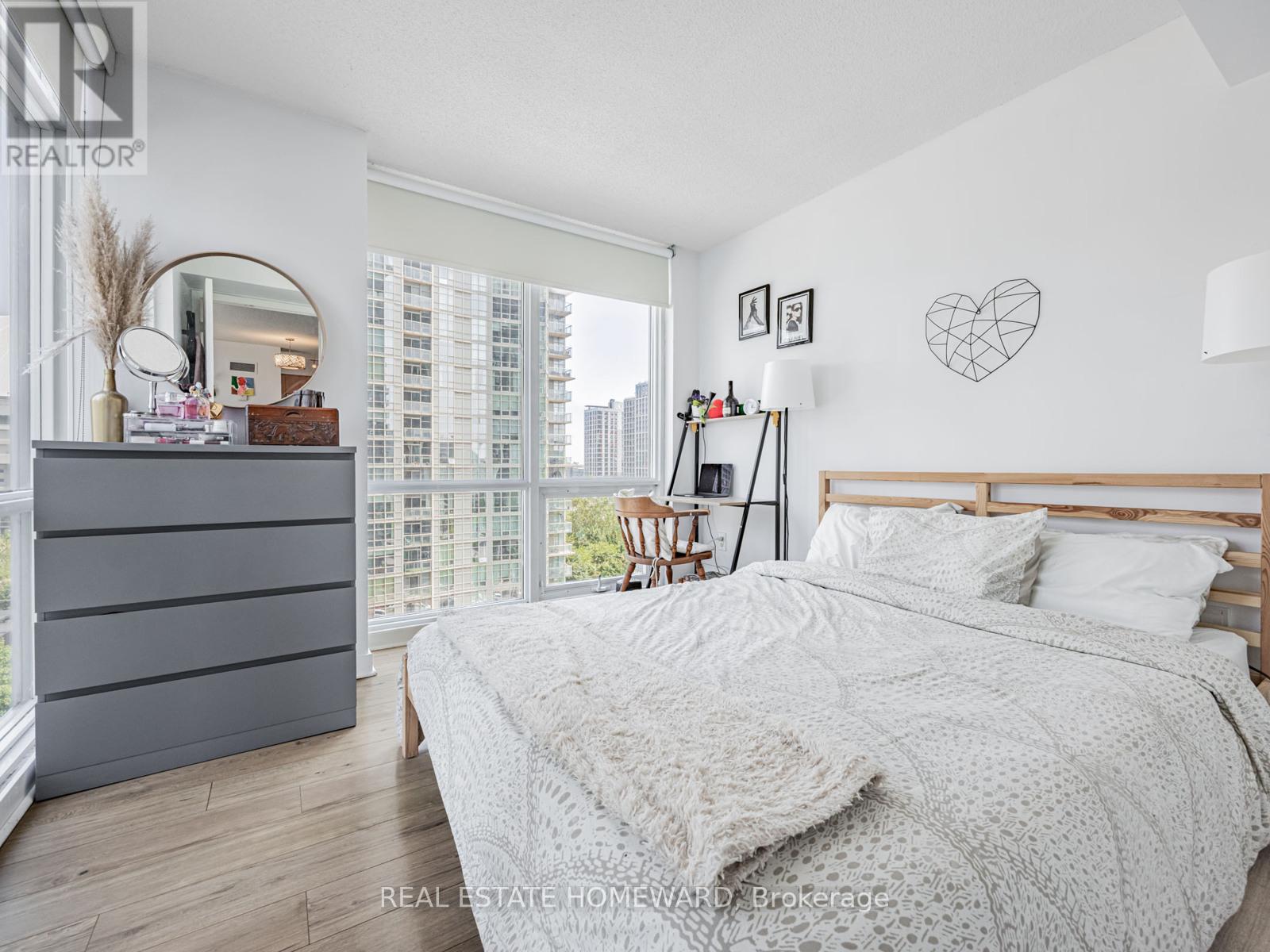 Photo 15 of 906 11 Brunel Court, Toronto ON