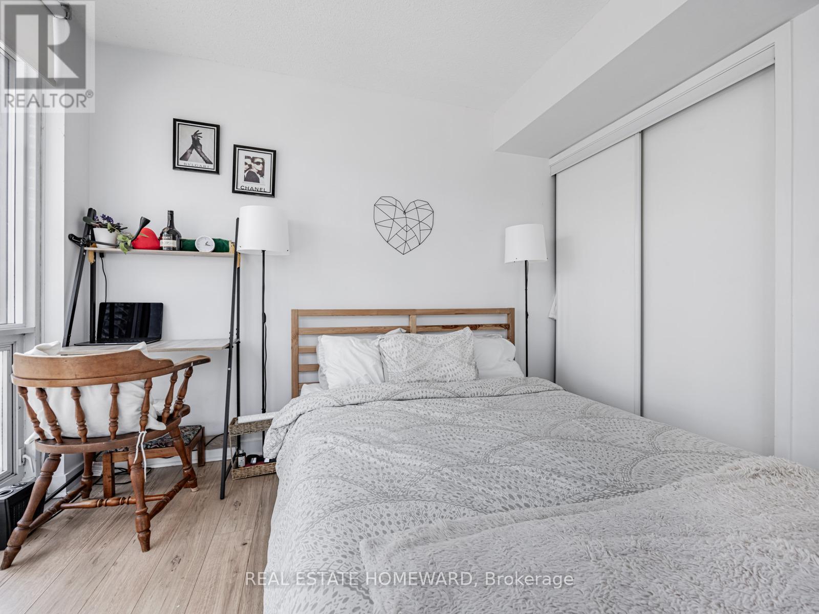 Photo 16 of 906 11 Brunel Court, Toronto ON