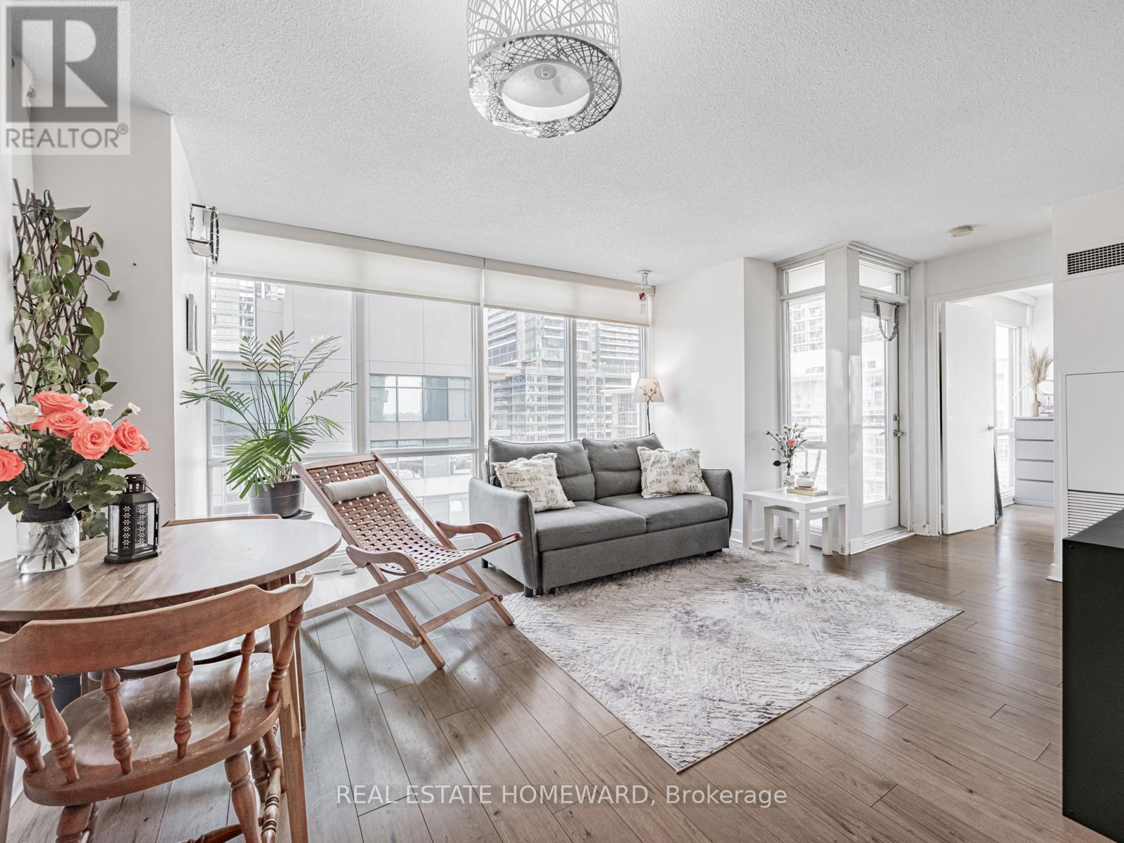 Photo 4 of 906 11 Brunel Court, Toronto ON