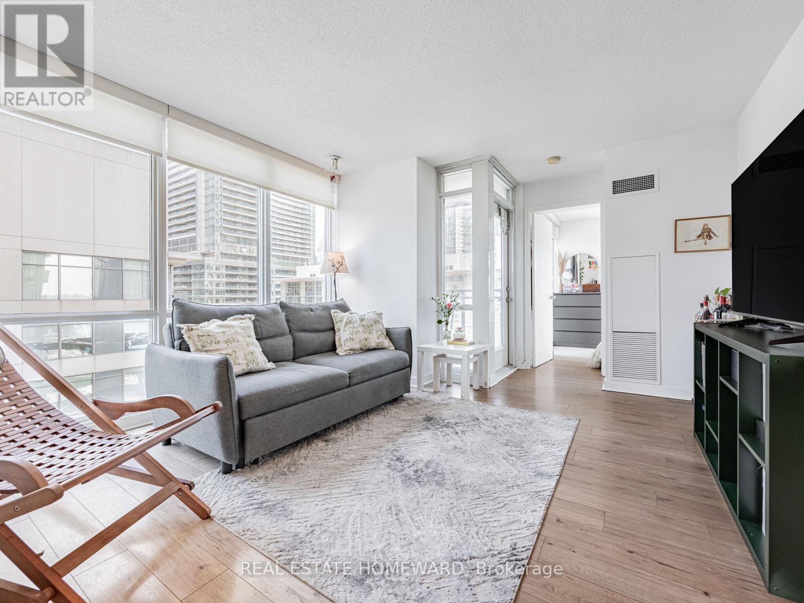 Photo 5 of 906 11 Brunel Court, Toronto ON