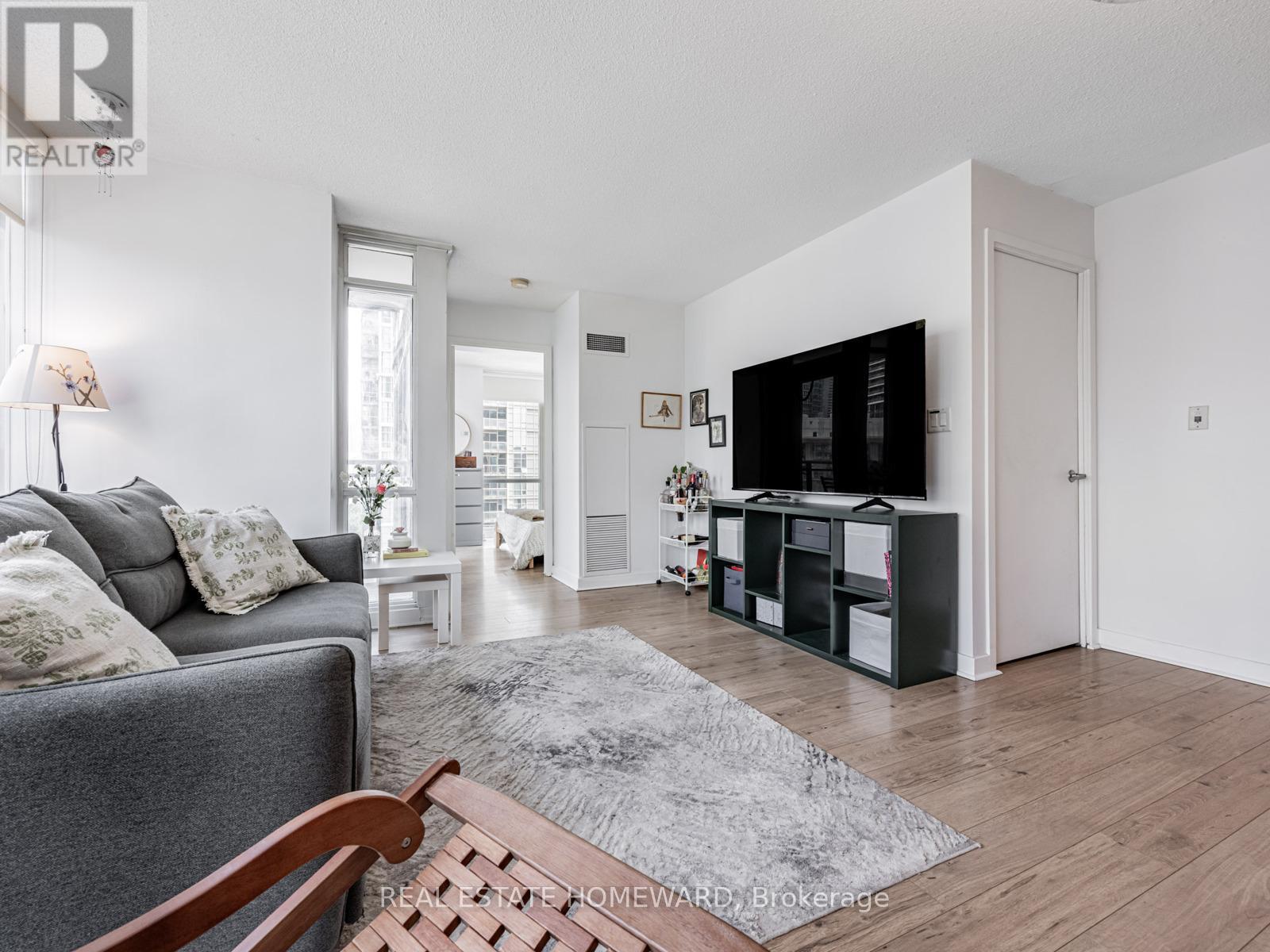 Photo 6 of 906 11 Brunel Court, Toronto ON