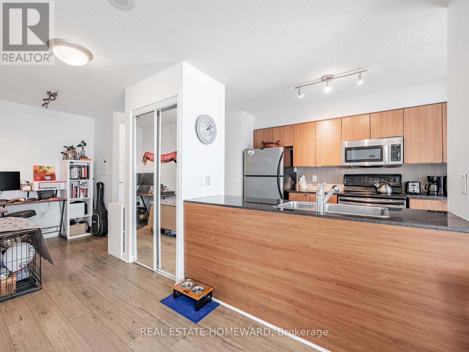 Photo 9 of 906 11 Brunel Court, Toronto ON