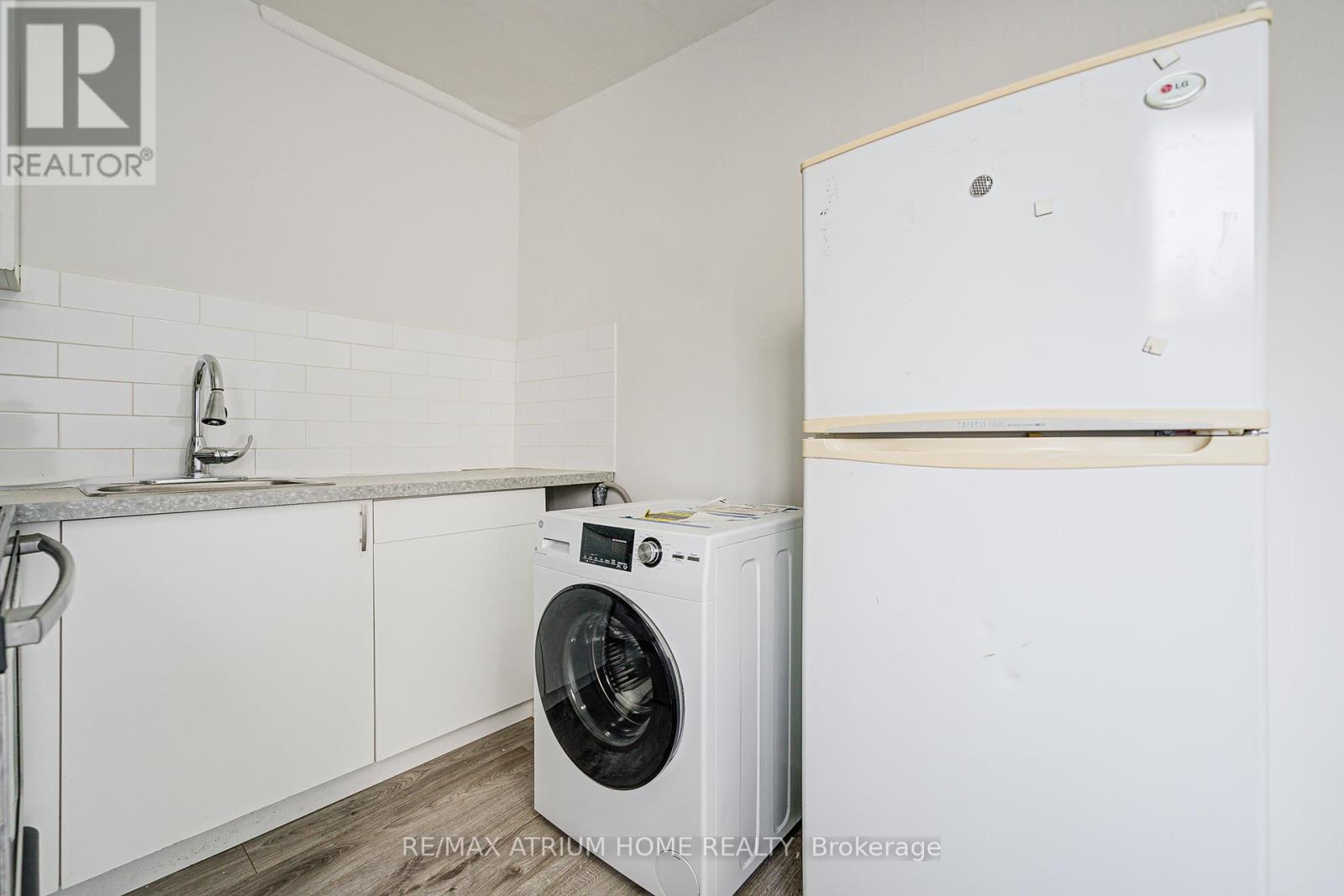 Photo 29 of 1000 Dundas Street W, Toronto ON