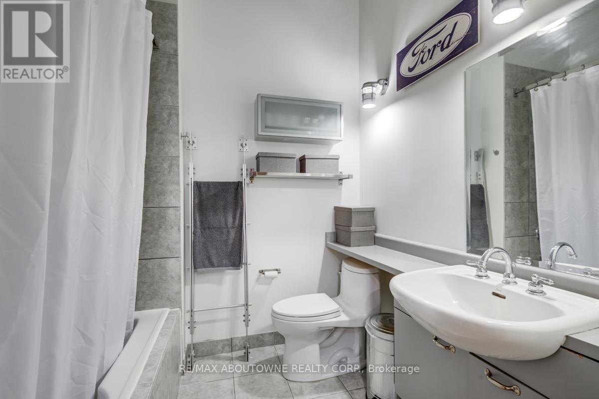 Photo 30 of 826 155 Dalhousie Street, Toronto ON