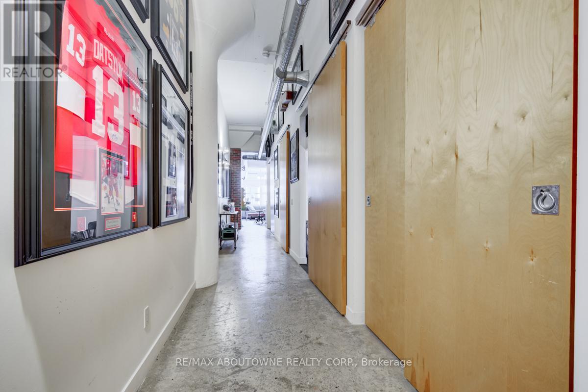 Photo 9 of 826 155 Dalhousie Street, Toronto ON