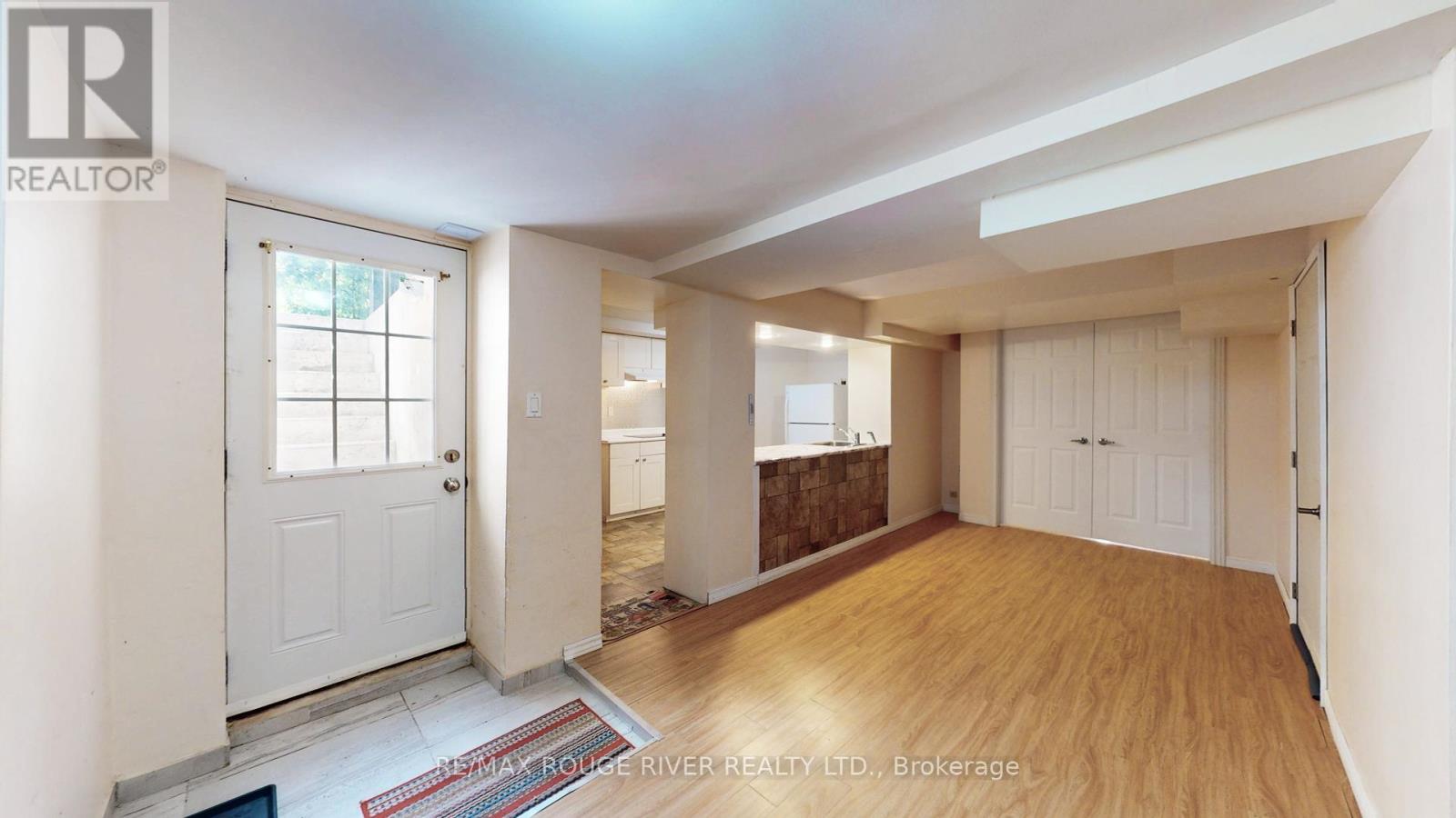 Photo 11 of Bsmt 1101 Windgrove Square, Pickering ON