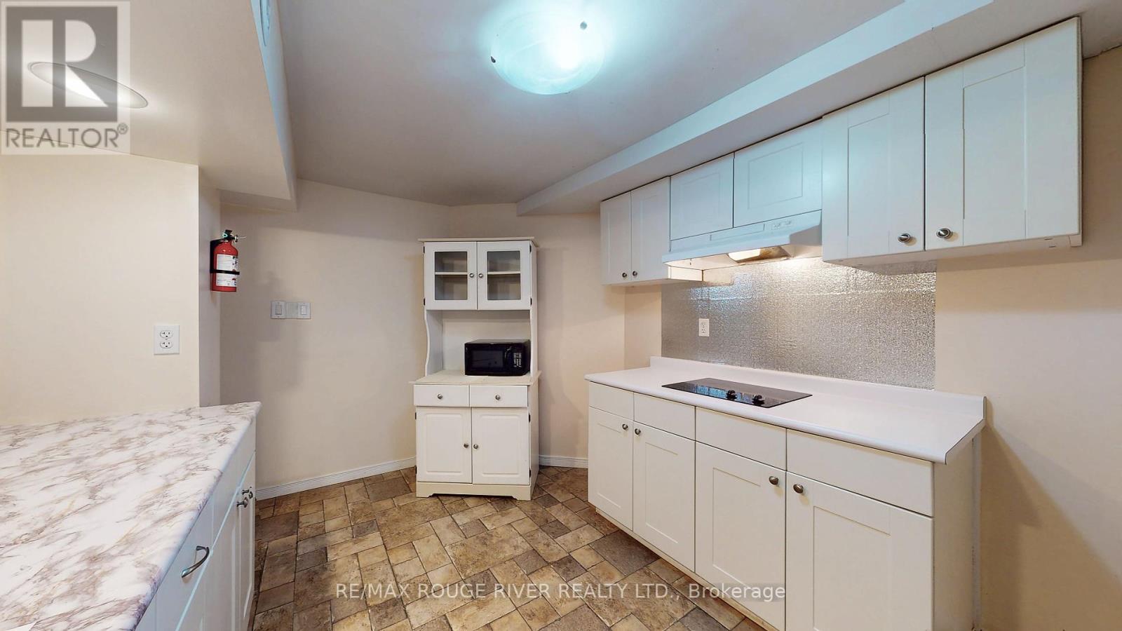 Photo 17 of Bsmt 1101 Windgrove Square, Pickering ON
