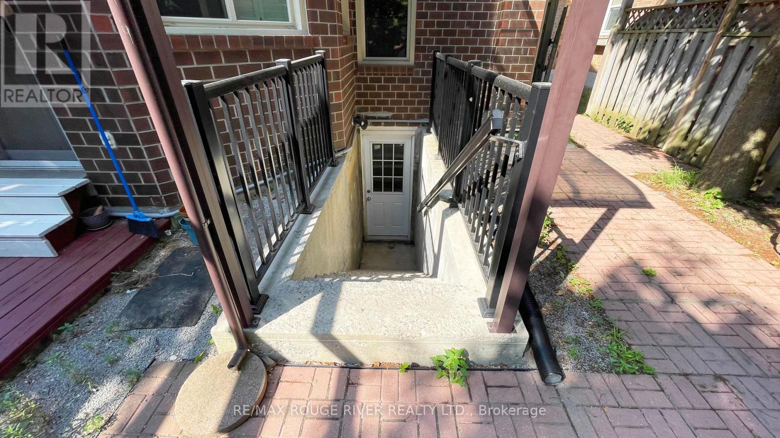 Photo 4 of Bsmt 1101 Windgrove Square, Pickering ON