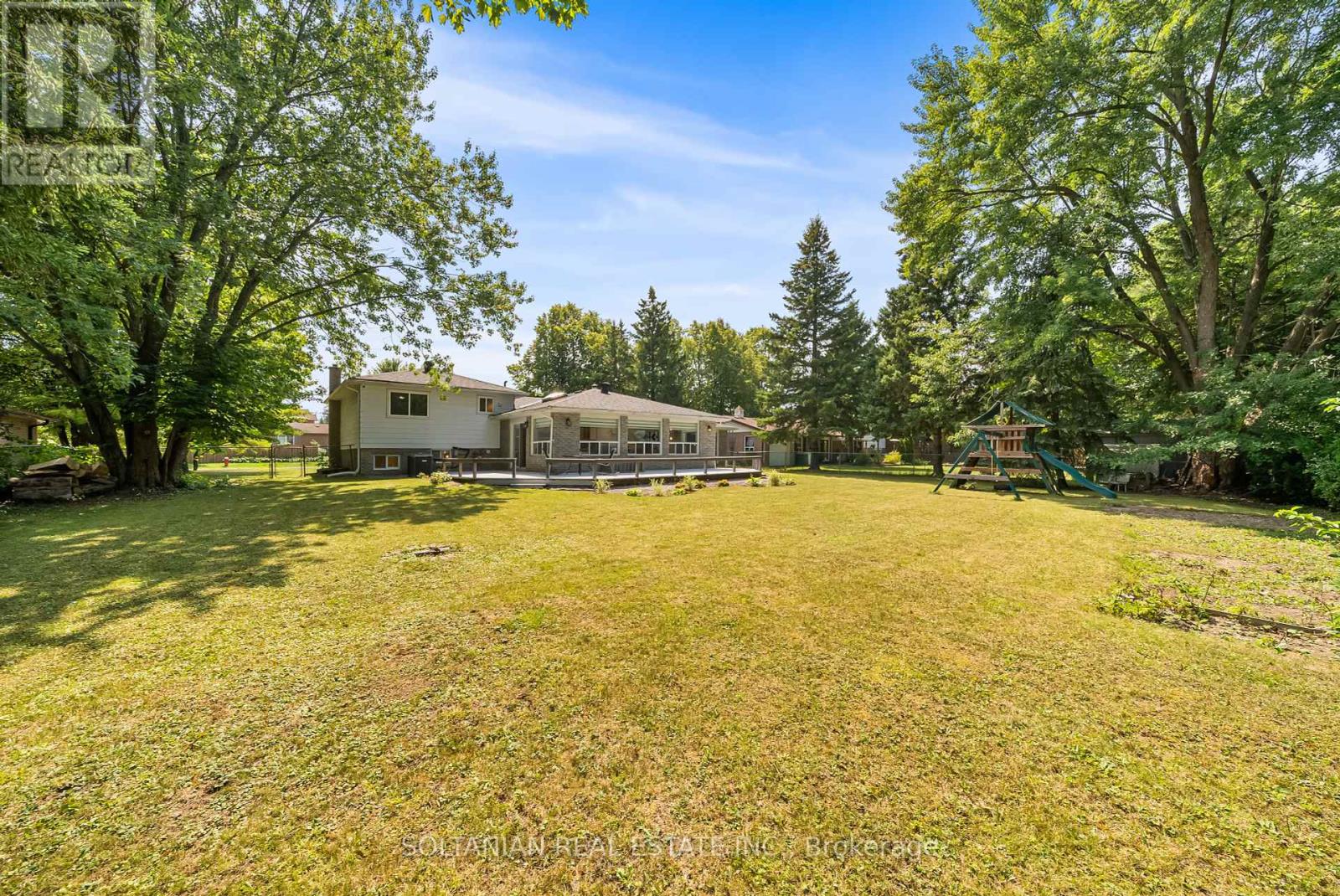 Photo 39 of 66 Lakeland Crescent, Richmond Hill ON